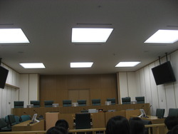 見学　裁判所