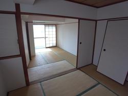 【賃貸】　荒田2丁目　東南角部屋　2Ｋ