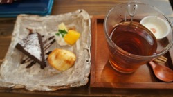 カフェでカラーコーディネイトレッスン/荒田遊野家