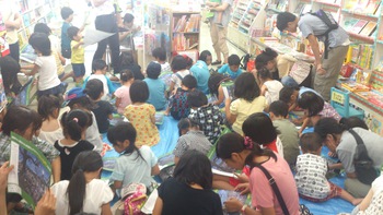 7月期　読み聞かせ会