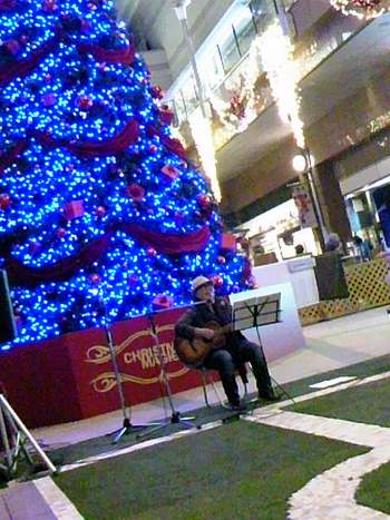クリスマスマーケット　しあわせの種　in　AMU広場　