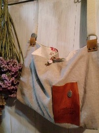 ちょこっと革ショルダーバッグ