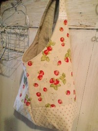 リネンリバーシブルbag。