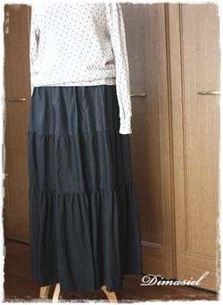 ティアードスカート