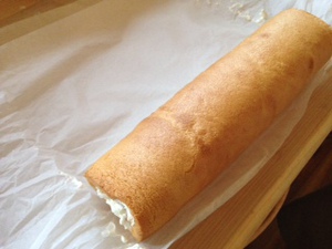 ロールケーキをつくる。