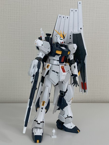 1/144 RG ν(ニュー)ガンダム 1/144 RG ν(ニュー)ガンダム