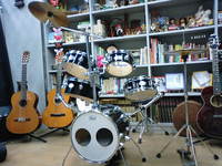 こんにちは。ぼくドラムもん=^o^= 2009/01/09 01:29:04