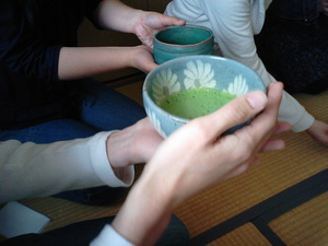 「茶道」クラスが始まりました。