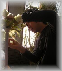 新郎が新婦のために作るブーケ