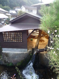 佐賀県の器。大分県の小鹿田焼き。