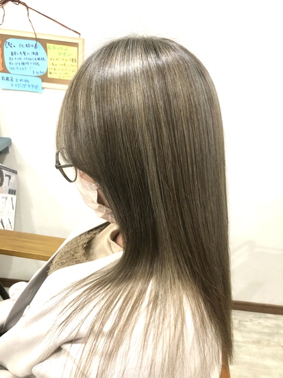 グレージュ