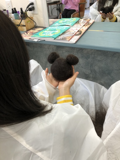 美容室での遊び