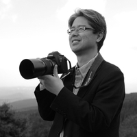 モノクロプロフィール写真1
