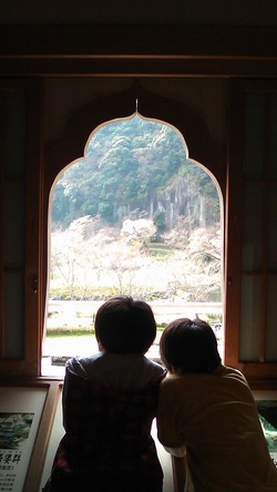 川辺へ
