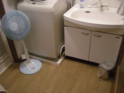 ＢＡ　いらないものの巣窟　脱衣所