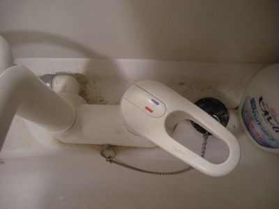 毎日使っているはずの洗面台