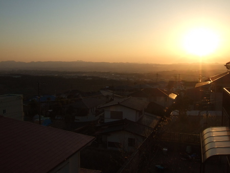 ２月１日の牟礼岡の夕日を見ながら・・・