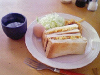カフェひげひげ