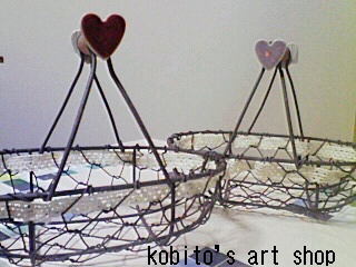 小さいものと、屋根完成～