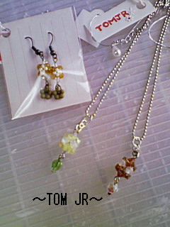 Tom jrさんの作品入荷