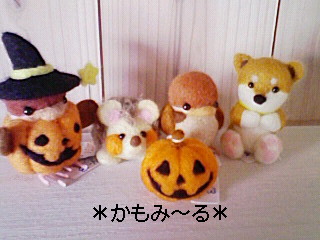 かもみ~るさんの作品入荷