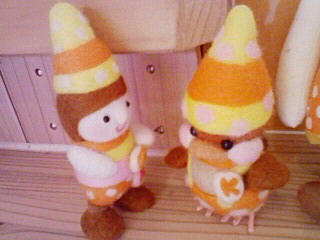 かもみ~るさんの作品入荷