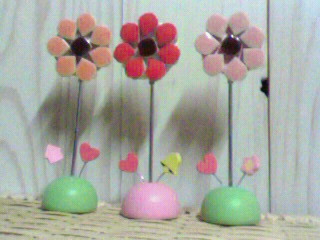 お花がニョキッ