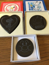 【石づくり商品】アンパンマン・スヌーピーのペーパーウエイト
