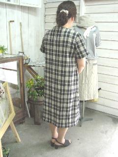リネンのパンツに~