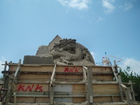 砂像製作もはじまりました 2012/04/17 09:32:27