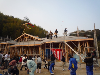先日　Ｓ邸の上棟式がありました。