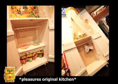 *pleasures original kitchen*