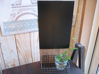 RUSTIC WALL BLACKBOARD