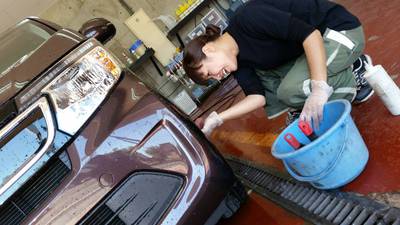新女性スタッフのご紹介です(^^) 洗車工房 姶良店 新女性スタッフのご紹介です(^^) 洗車工房 姶良店