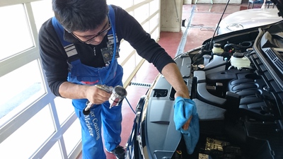 洗車工房姶良店 只今施術中!! 洗車工房姶良店 只今施術中!!