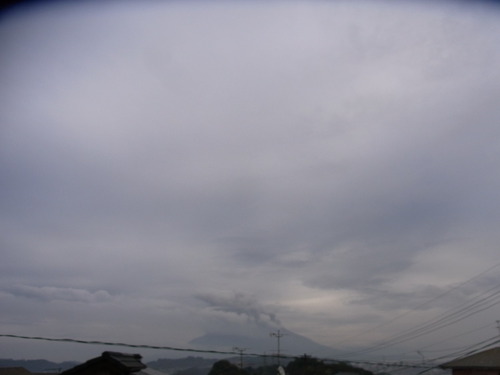 桜島と空の写真