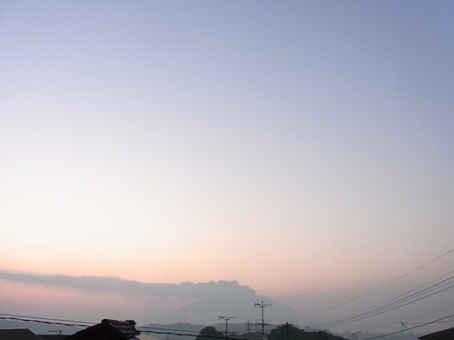 桜島と空の写真