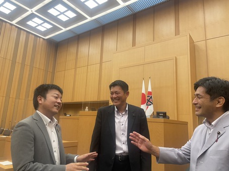 政審会に携わること。 政審会に携わること。