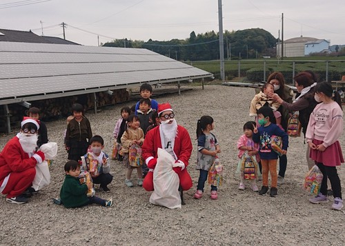 餅つきからのサンタさん。