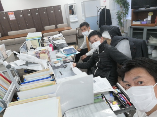 このメンバーで。。。政審会。