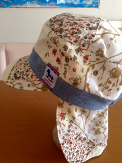 yan-yanより帽子が入荷いたしましたー