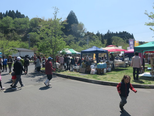 湧水マルシェin丸池公園へのご来場ありがとうございました 湧水マルシェin丸池公園へのご来場ありがとうございました
